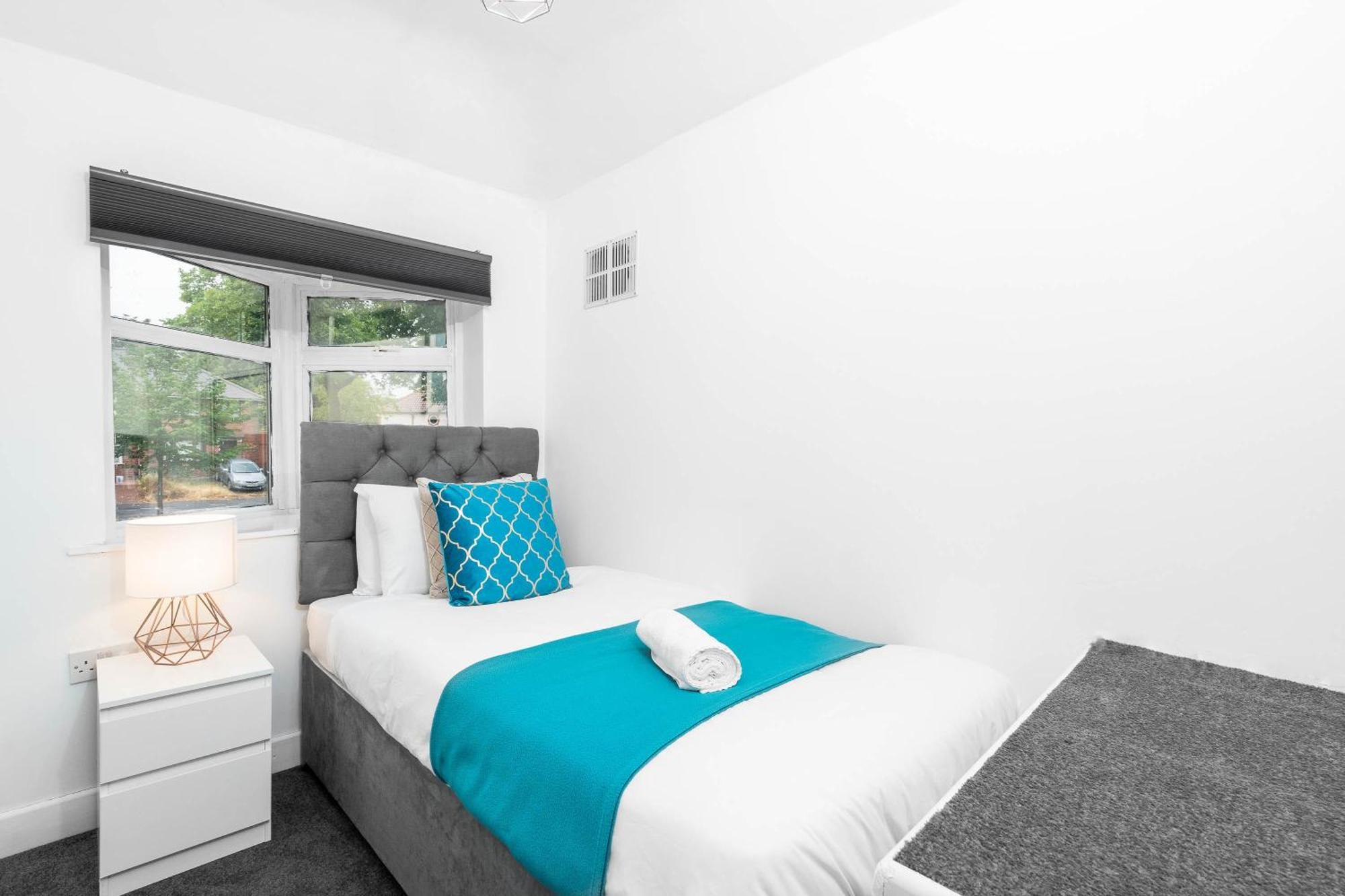 4 Bedroom House - Accommodates 7 - Garden - Parking - Netflix - Wifi - 559T 伯明翰 外观 照片