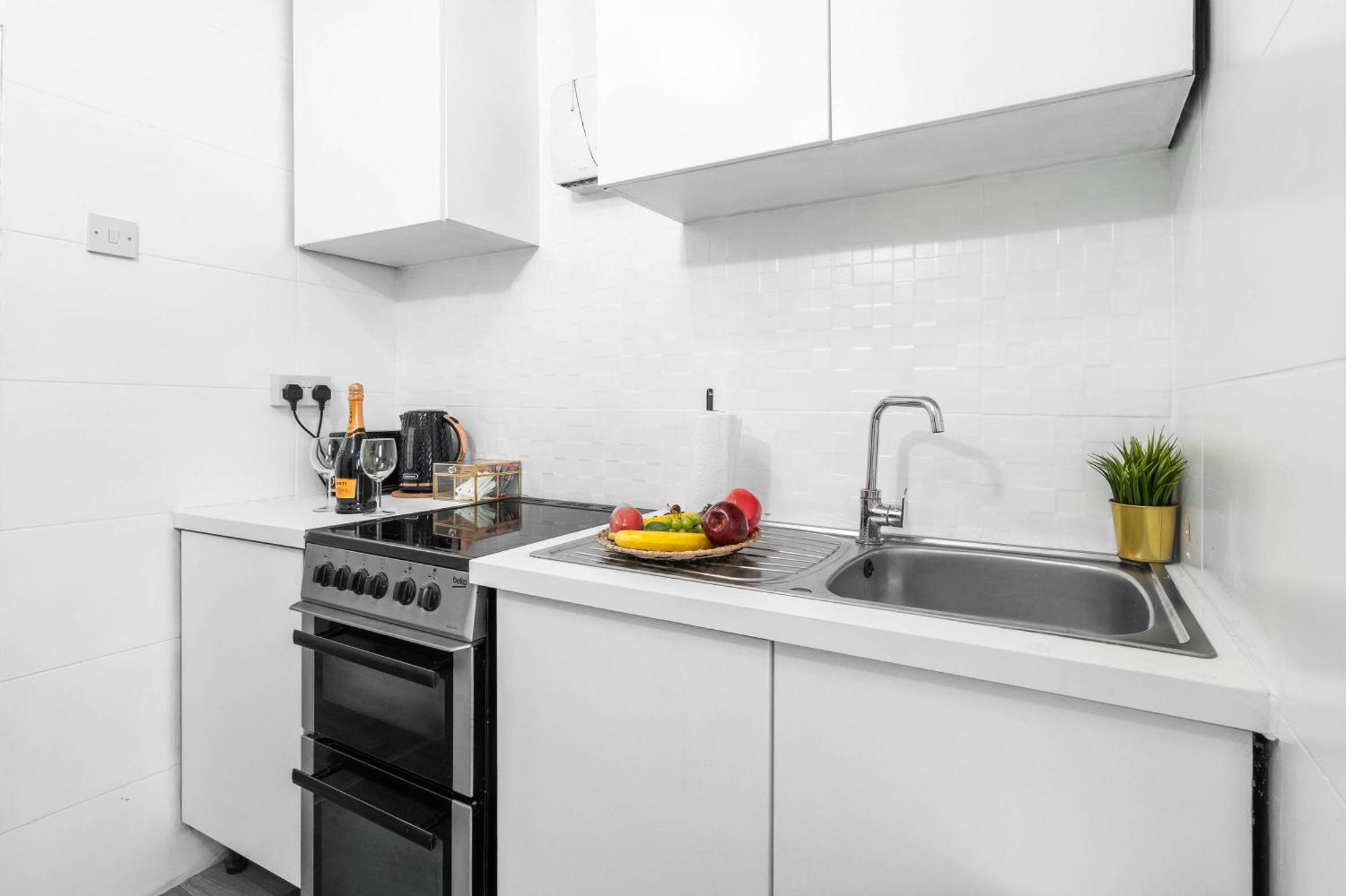 4 Bedroom House - Accommodates 7 - Garden - Parking - Netflix - Wifi - 559T 伯明翰 外观 照片